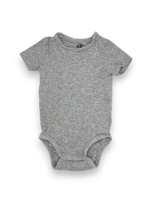 Body Canelado 4-6 Meses