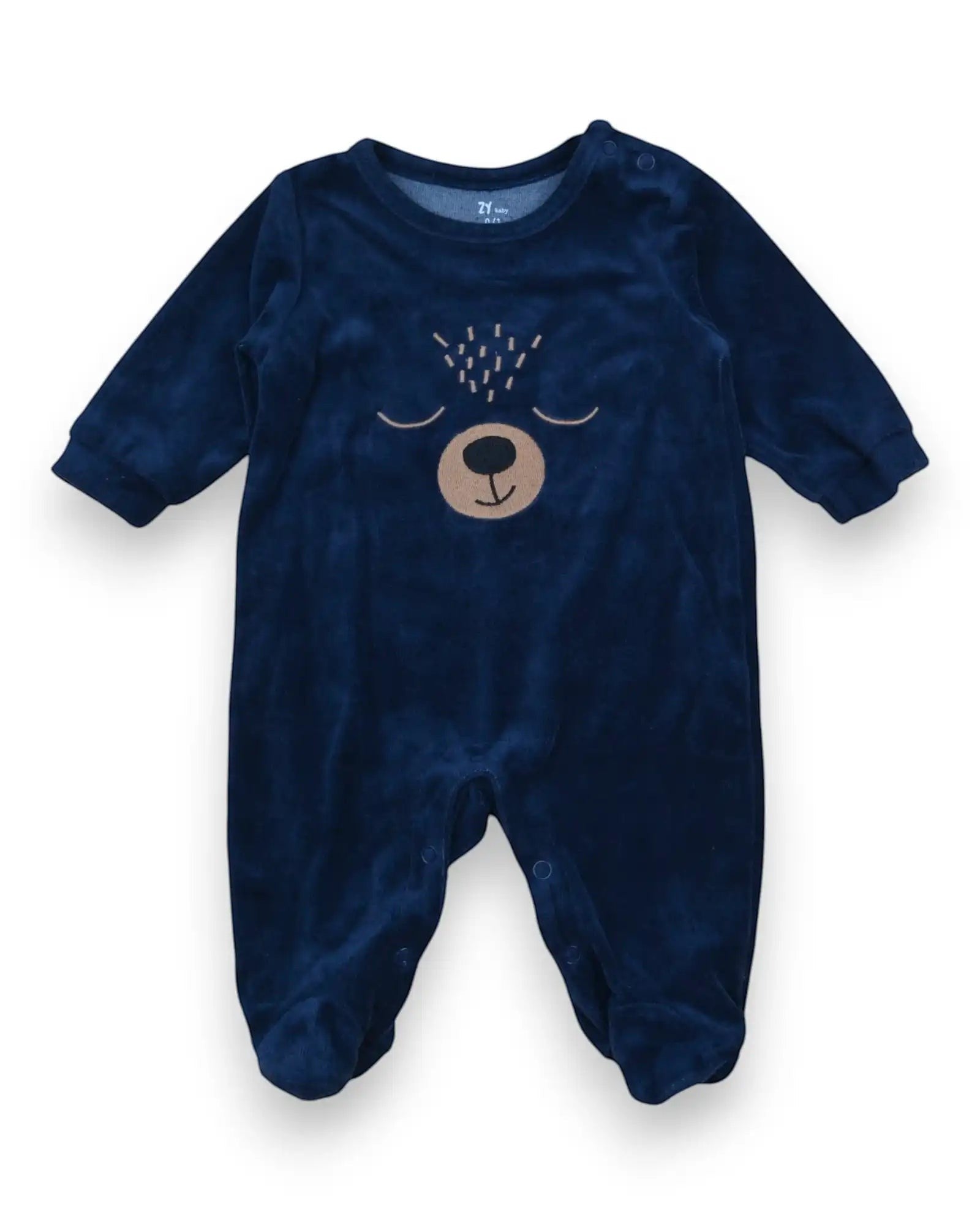 Babygrow azul marinho em veludo com bordado de urso sonolento, manga comprida, fechos de pressão.