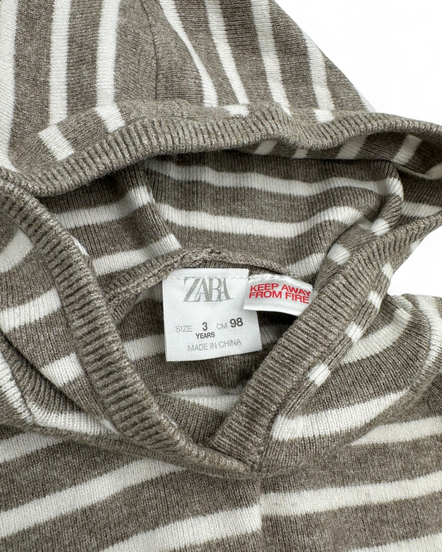 Camisola Malha Capuz 3 Anos