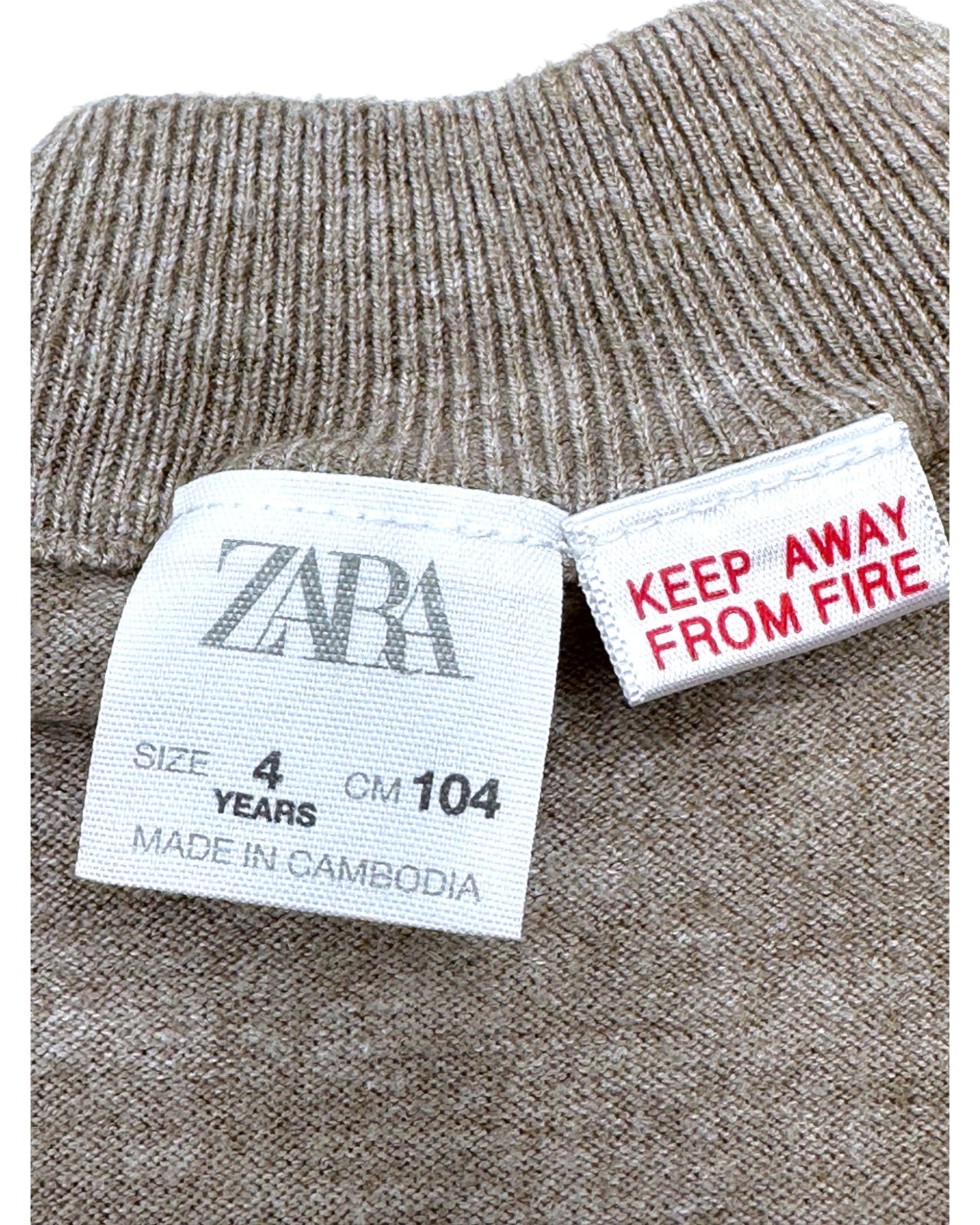 Camisola Gola Alta 4 Anos