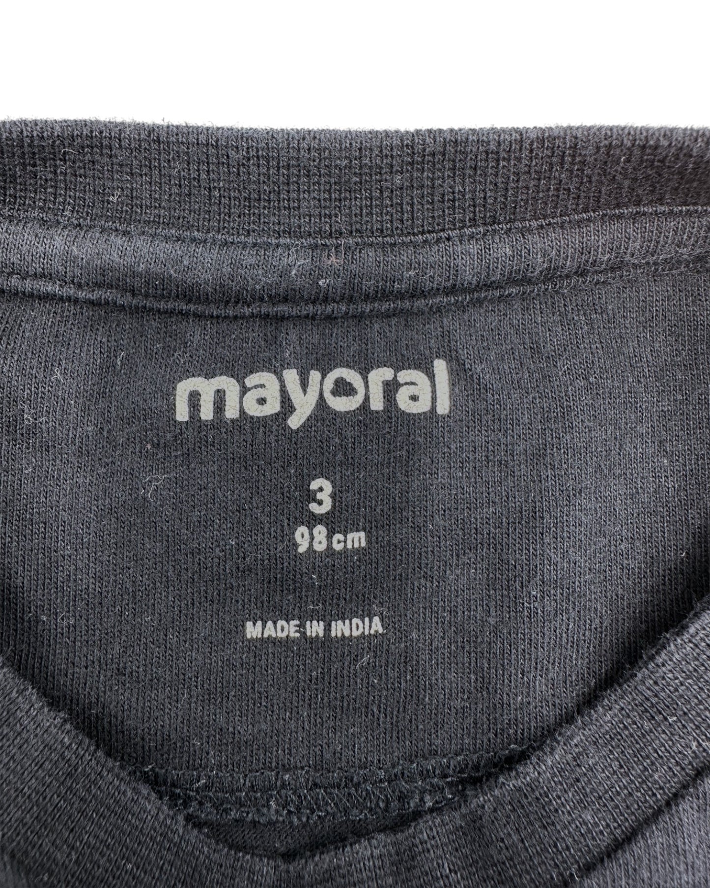 T-Shirt Preta 3 Anos