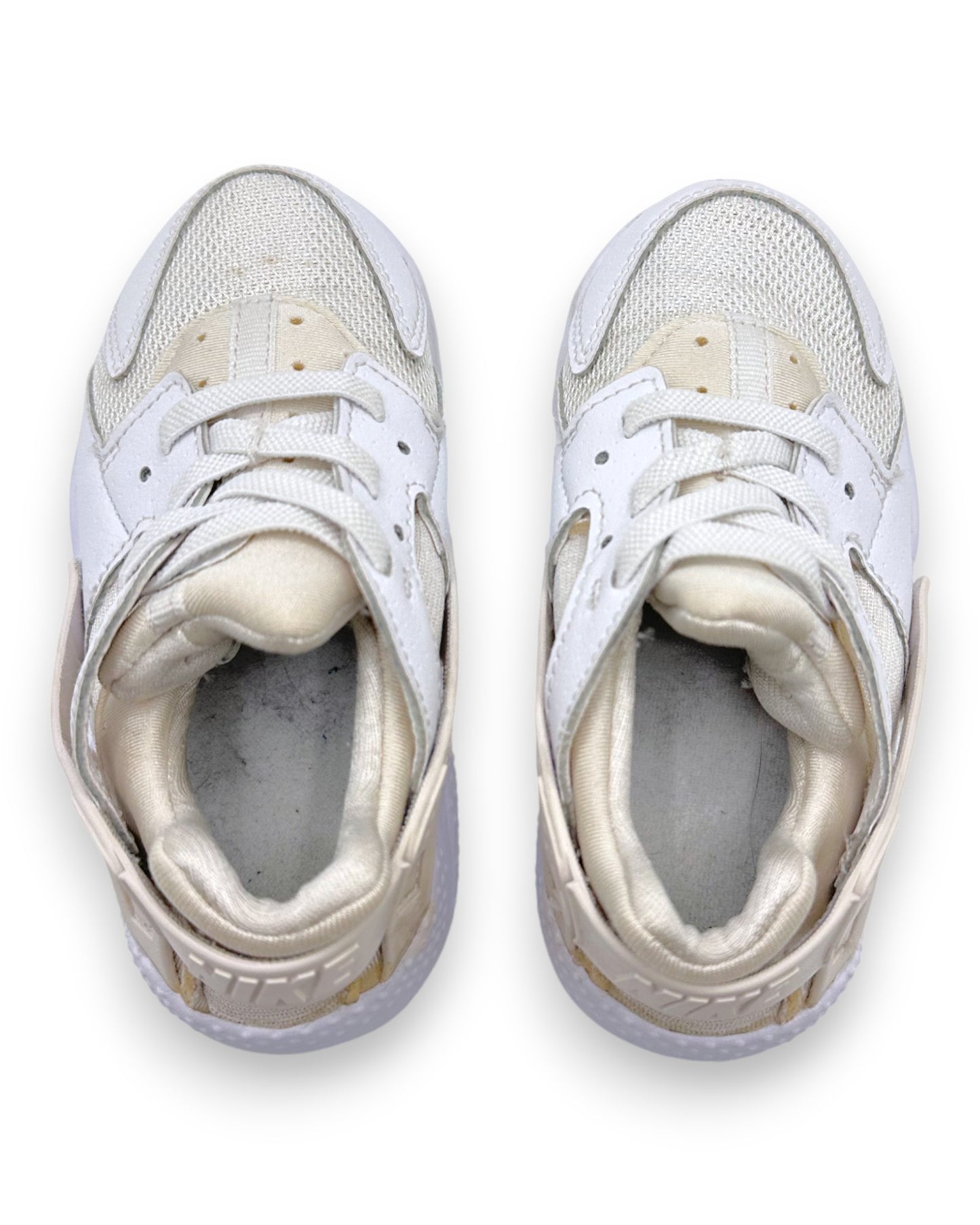 Ténis Huarache Run Tam 26