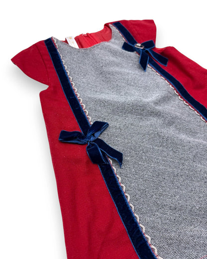 Vestido Vermelho 12 Meses