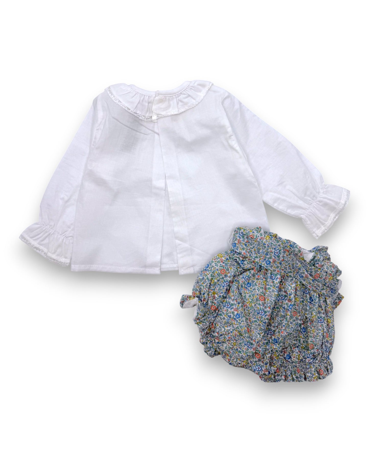 Conjunto Blusa e Tapa Fraldas 3-6 Meses