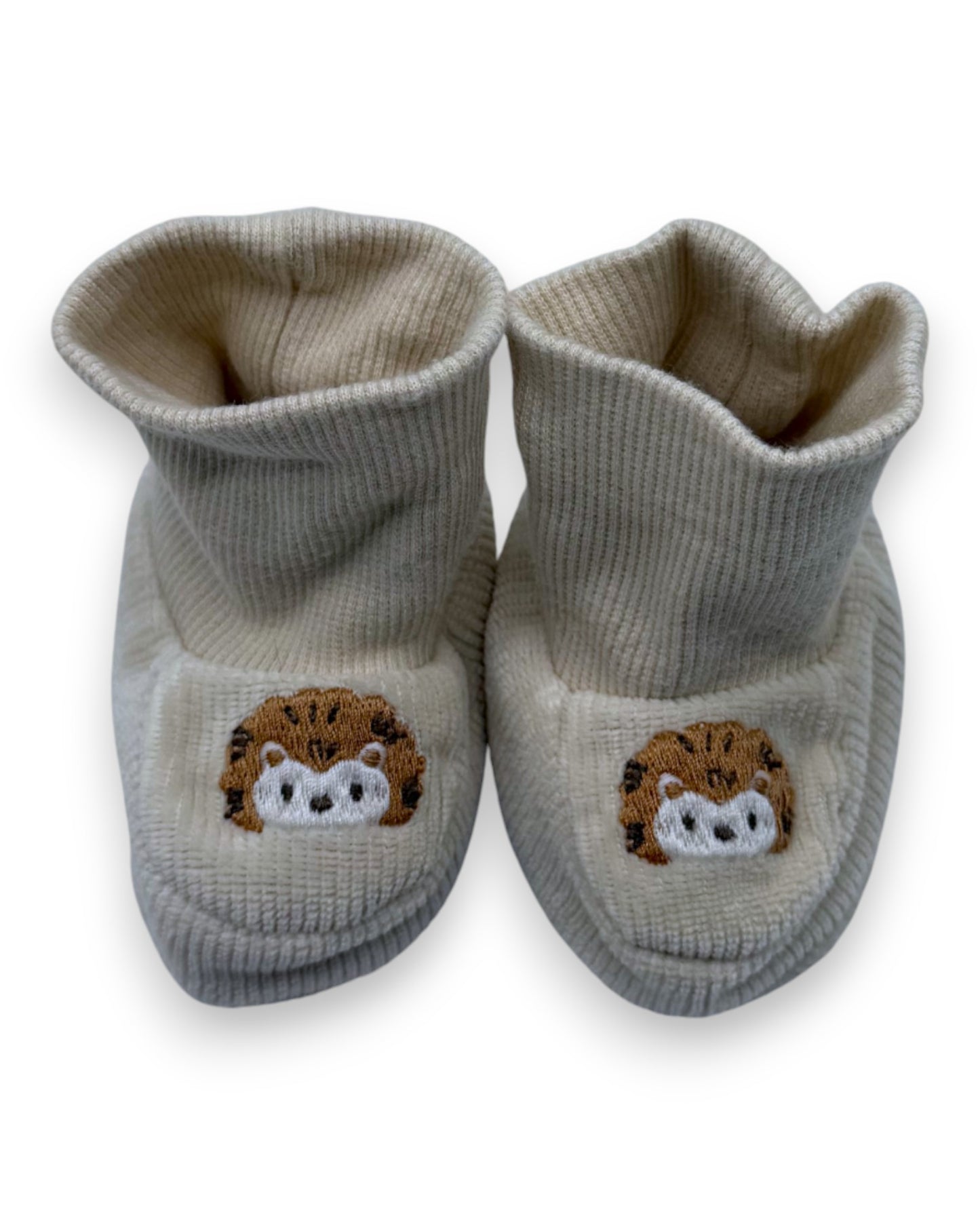 Beige booties, 0-1 month.