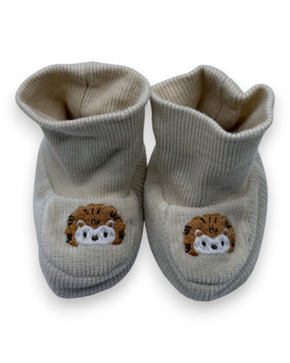 Beige booties, 0-1 month.